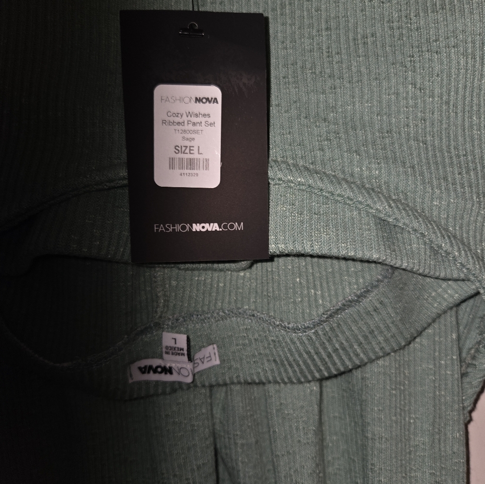 Fashion Nova Ribbed Pant Set in Sage - Picture 4 of 5